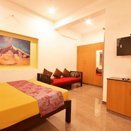 Bharathi Residhome Pondicherry Ngoại thất bức ảnh